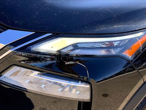 Used 2023 Nissan Rogue SL w/ SL Premium Package image 27