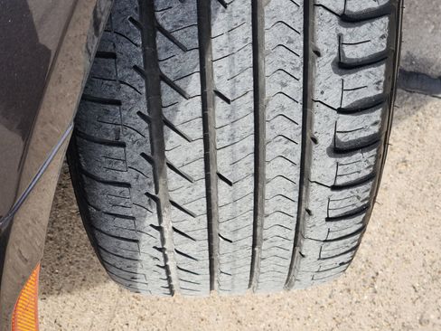 Used 2018 Chrysler 300 C w/ Sun, Sound & Nav Package image 12