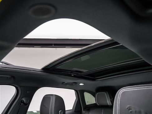 New 2026 Jaguar F-PACE R-Dynamic S AWD/4WD image 13