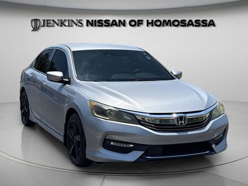 Used 2016 Honda Accord Sport image 15