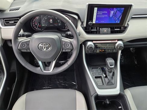 Certified 2025 Toyota RAV4 XLE Premium image 14