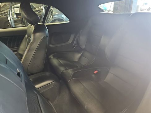 Used 2019 Ford Mustang GT Premium RWD image 13