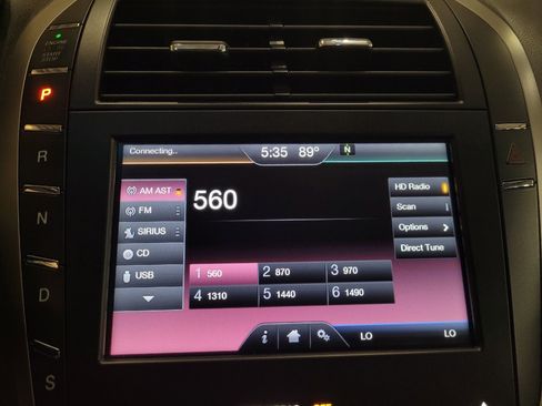 Used 2014 Lincoln MKZ AWD image 25