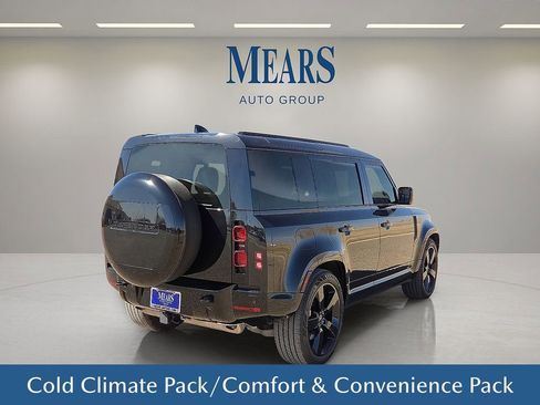 Used 2024 Land Rover Defender 110 X-Dynamic SE image 6