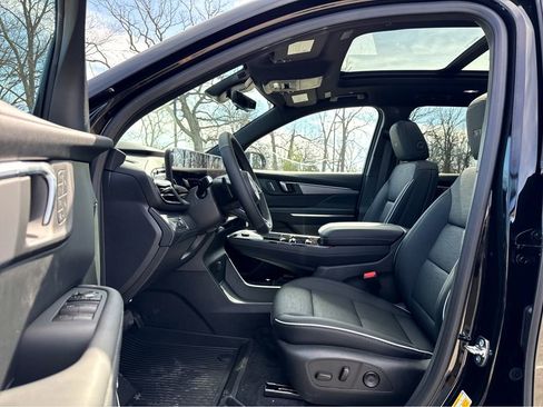 New 2026 Buick Enclave Sport Touring w/ Power Package AWD/4WD image 9