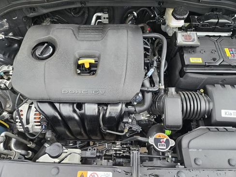 Certified 2023 Kia Soul LX w/ LX Technology Package FWD image 30