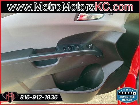 Used 2014 Chevrolet Sonic LT w/ Fun and Sun Package image 21