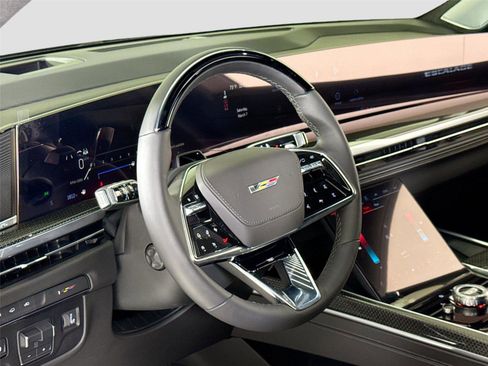 Used 2026 Cadillac Escalade V w/ LPO, ONYX Package image 15