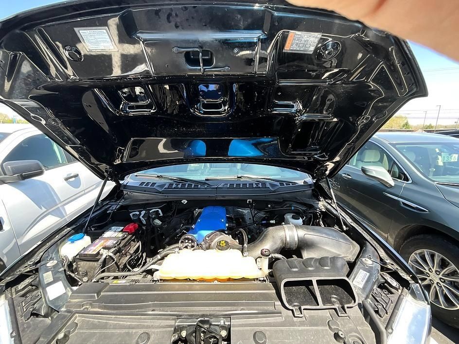 Used 2019 Ford F150 Lariat w/ Equipment Group 502A Luxury AWD/4WD image 50