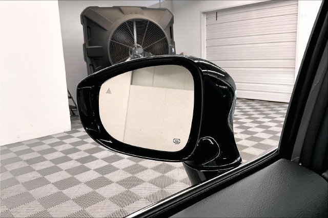 Used 2025 Chrysler Pacifica Select FWD image 38
