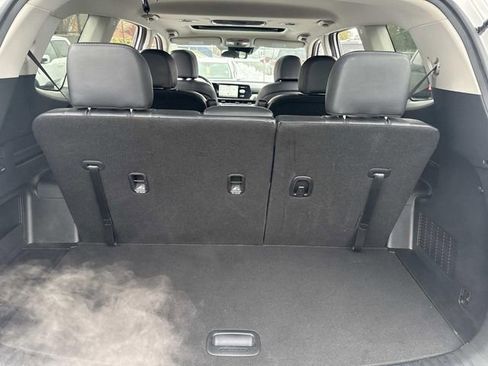 Used 2023 Kia Telluride S w/ S Sunroof Package image 3