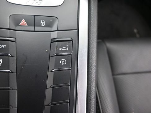Used 2018 Porsche 718 Cayman S RWD image 25