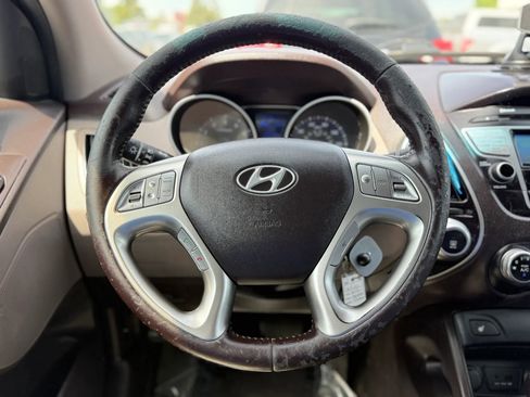 Used 2012 Hyundai Tucson GLS image 24