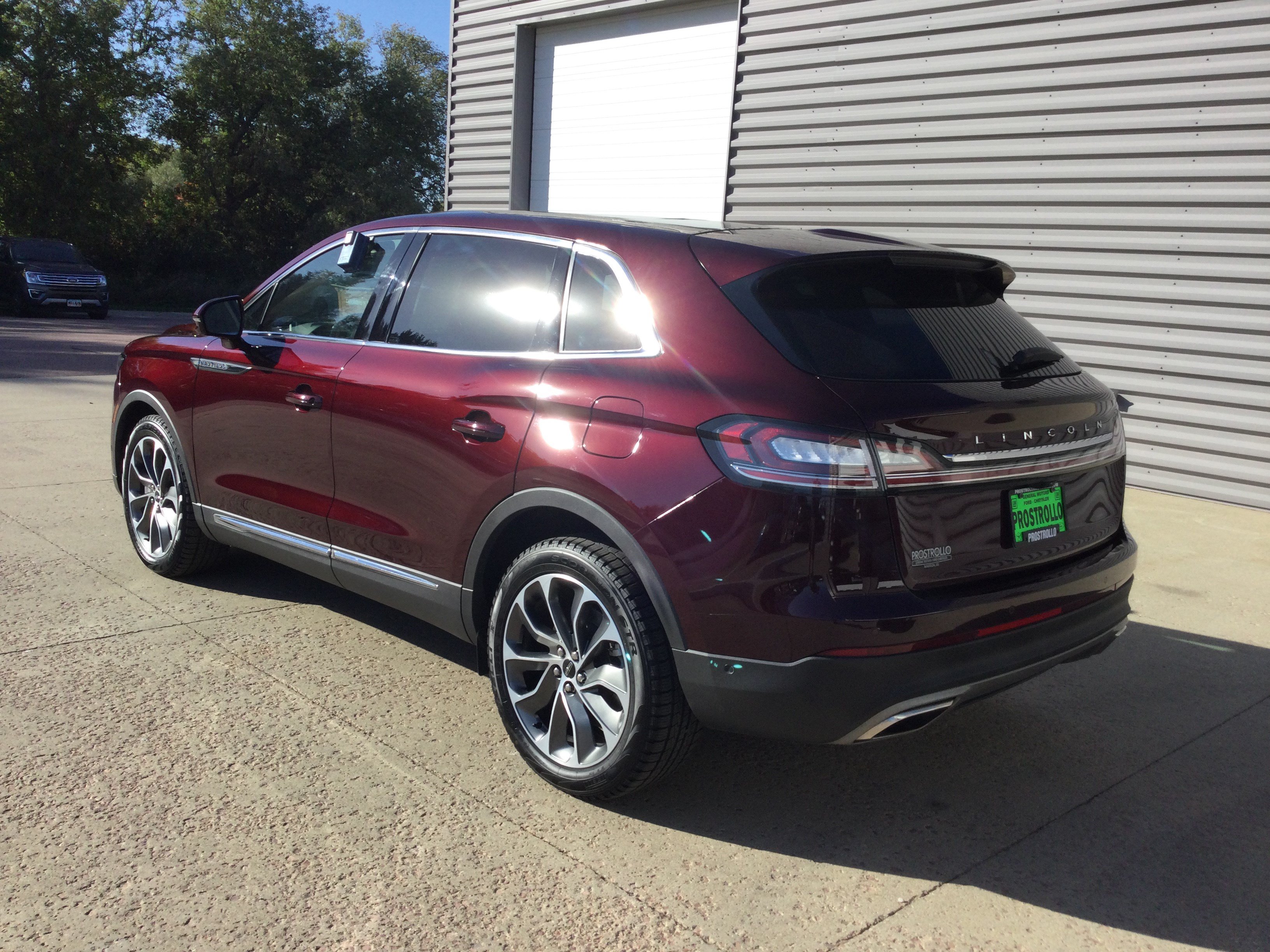 Used 2022 Lincoln Nautilus Reserve AWD/4WD image 7