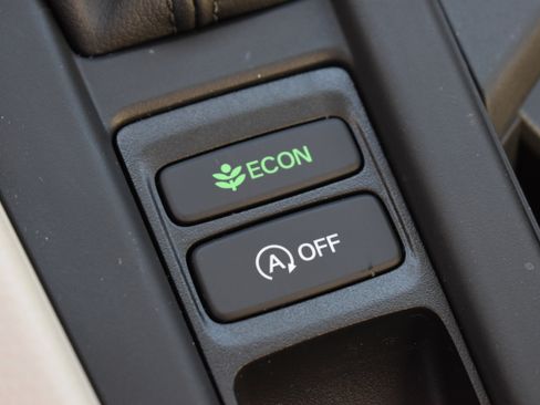 New 2025 Honda Accord SE image 19