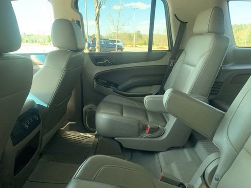 Used 2019 Chevrolet Tahoe LT image 11
