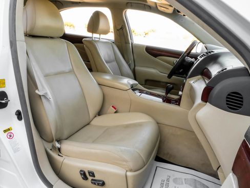 Used 2012 Lexus LS 460 L image 35