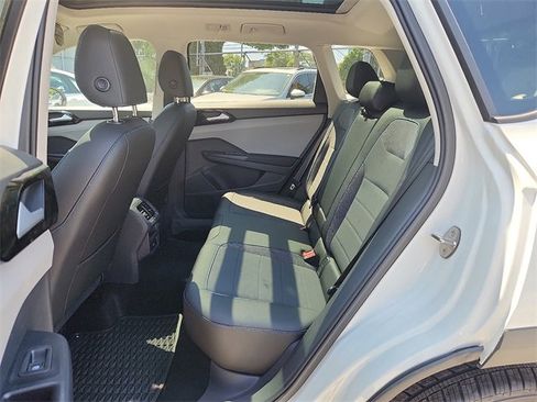 New 2024 Volkswagen Taos SE image 6