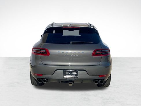 Used 2016 Porsche Macan Turbo image 10