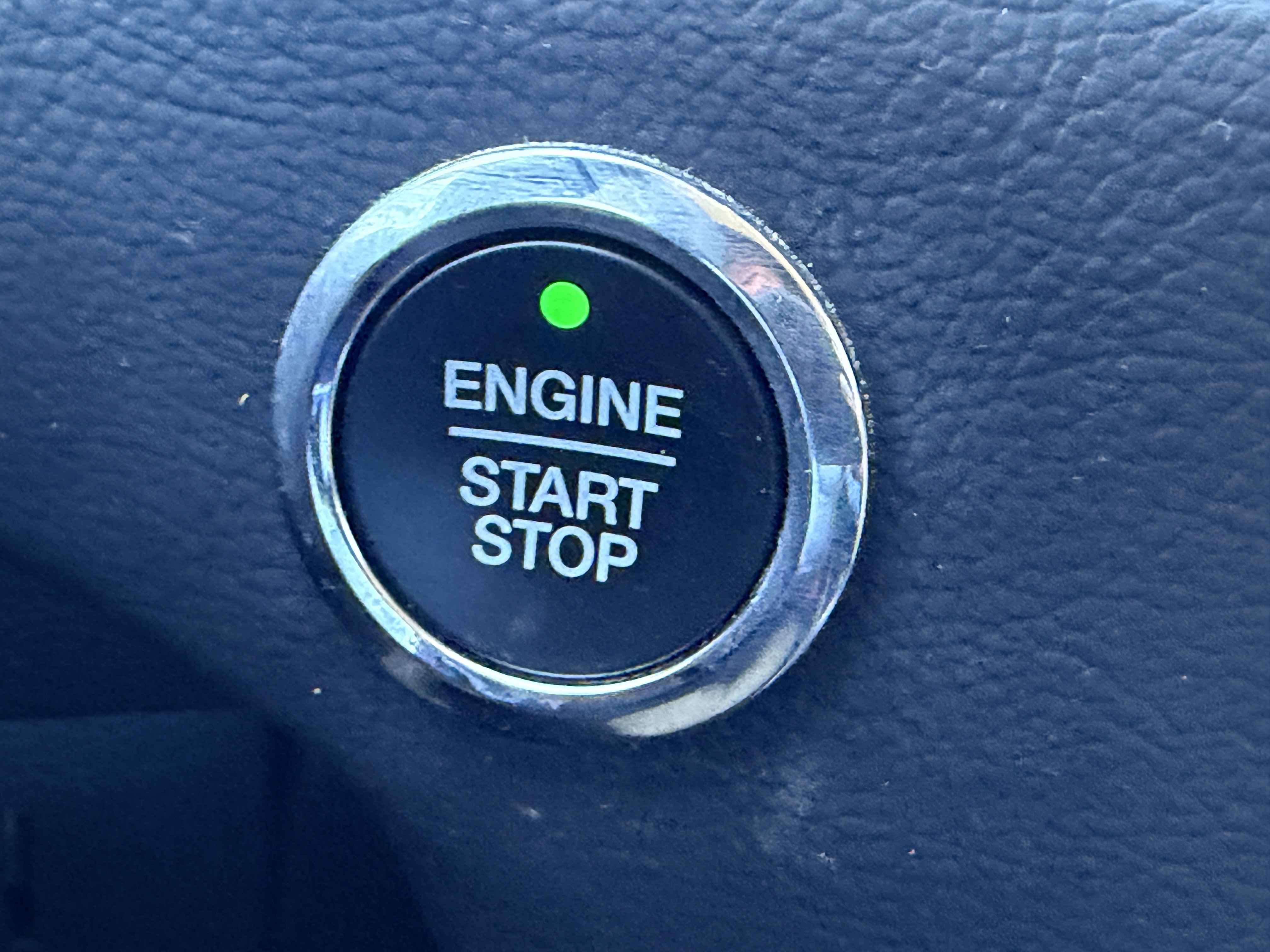 Used 2020 Ford Edge SEL w/ Convenience Package FWD image 24