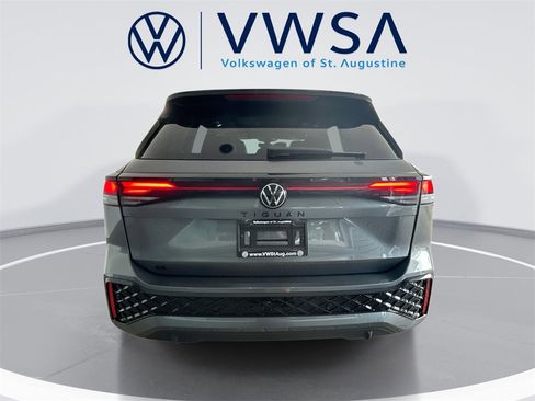 New 2026 Volkswagen Tiguan SE R-Line image 6