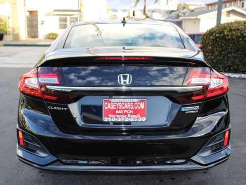 Used 2021 Honda Clarity Touring image 4