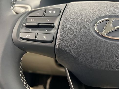 New 2026 Hyundai Venue SEL FWD image 21
