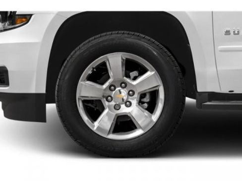 Used 2020 Chevrolet Suburban LT w/ Luxury Package image 14