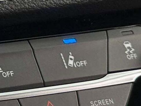 New 2026 Chrysler Pacifica Limited image 39