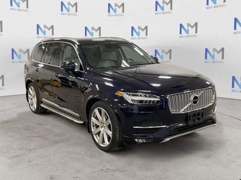 Used 2017 Volvo XC90 T6 Inscription w/ Convenience Package image 7