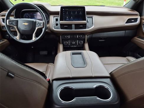 Used 2023 Chevrolet Suburban High Country AWD/4WD image 34