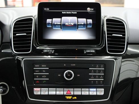 Used 2018 Mercedes-Benz GLE 350 4MATIC image 31