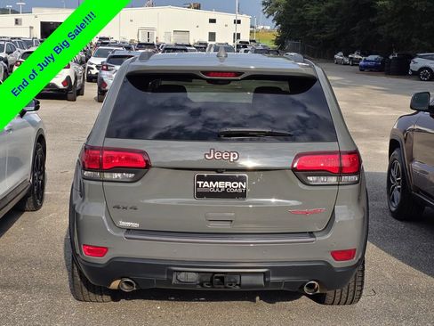 Used 2021 Jeep Grand Cherokee Trailhawk w/ Trailhawk Luxury Group AWD/4WD image 3