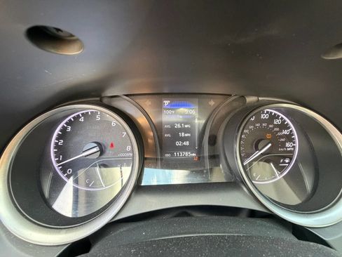 Used 2022 Toyota Camry SE FWD image 21