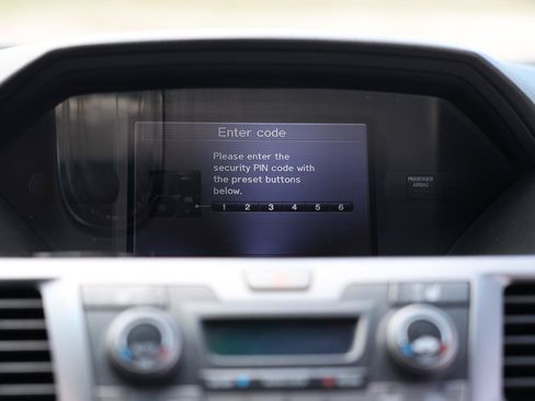 Used 2011 Honda Odyssey EX-L image 35