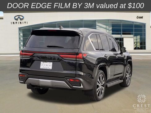 Used 2025 Lexus LX 600 4WD w/ Luxury Package image 3