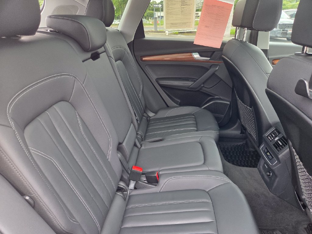 Used 2023 Audi Q5 2.0T Premium Plus w/ Premium Plus Package AWD/4WD image 31