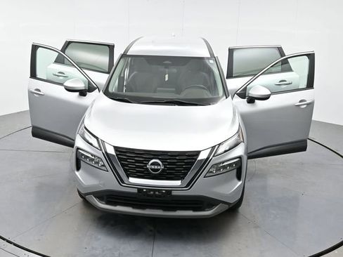 Used 2023 Nissan Rogue SV image 42