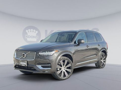 Used 2024 Volvo XC90 B6 Plus w/ Protection Package image 1