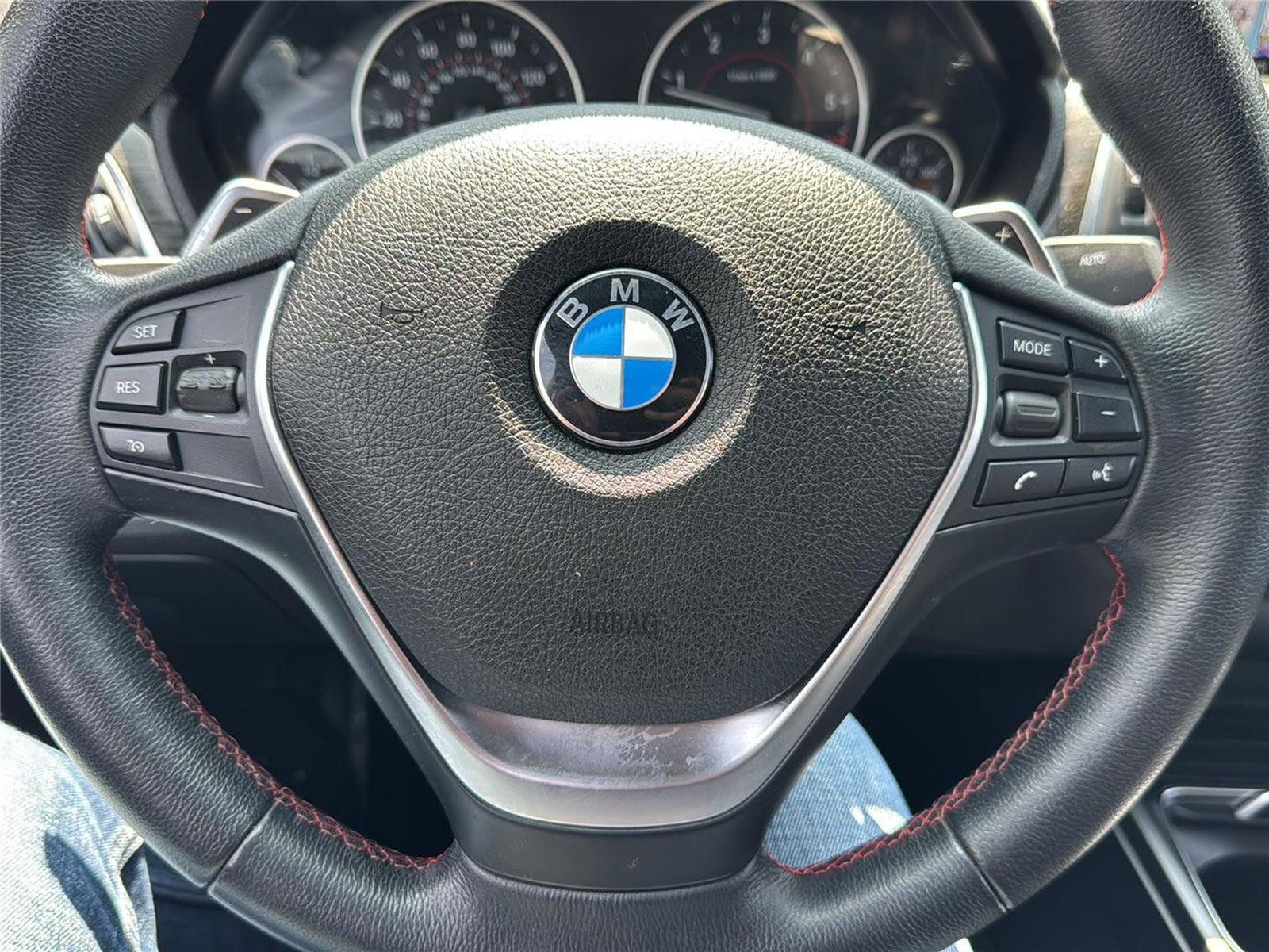 Used 2018 BMW 328d Sedan RWD image 18