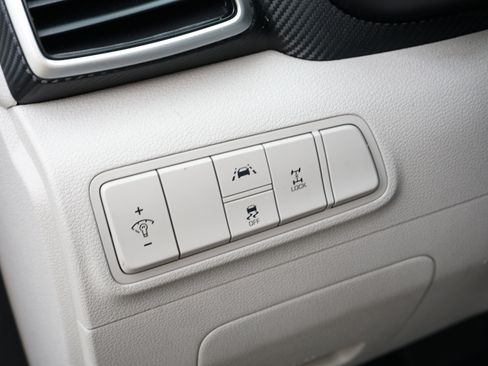 Used 2020 Hyundai Tucson SE image 20