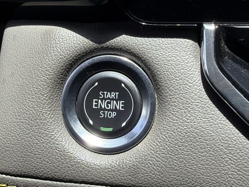 Used 2025 Chevrolet Colorado ZR2 w/ ZR2 Bison Edition AWD/4WD image 23