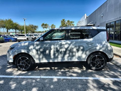 Used 2023 Kia Soul EX image 5