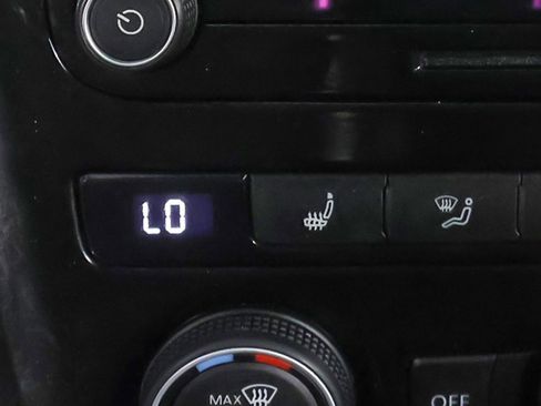 Used 2021 Volkswagen Passat 2.0T SE image 44