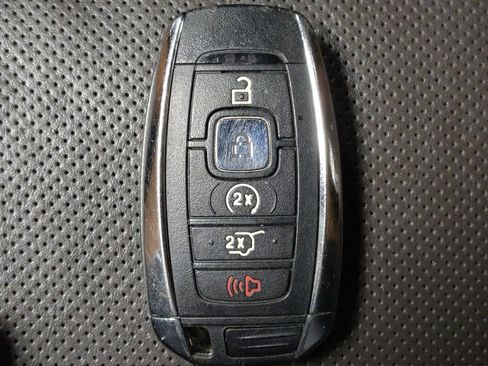 Used 2019 Lincoln MKC Reserve w/ MKC Climate Package FWD image 32