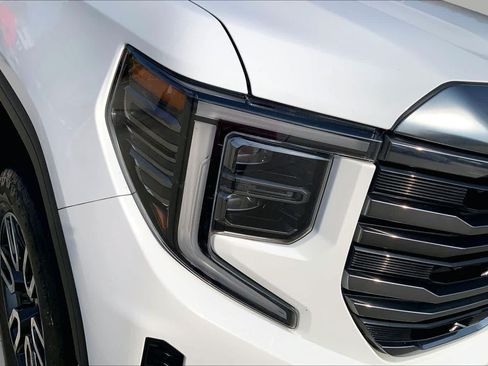 Used 2024 GMC Sierra 1500 AT4 w/ AT4 Premium Package AWD/4WD image 27