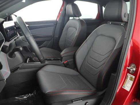 Used 2025 Volkswagen Jetta GLI Autobahn image 12