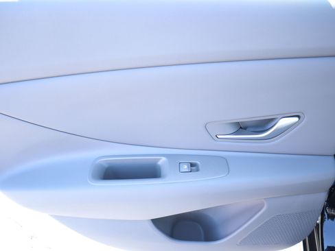 New 2026 Hyundai Elantra Sport image 15