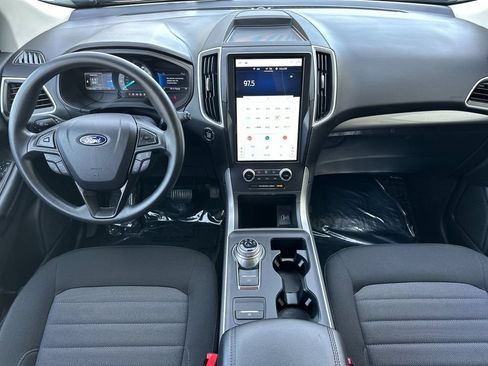 Used 2024 Ford Edge SE w/ Black Appearance Package AWD/4WD image 16