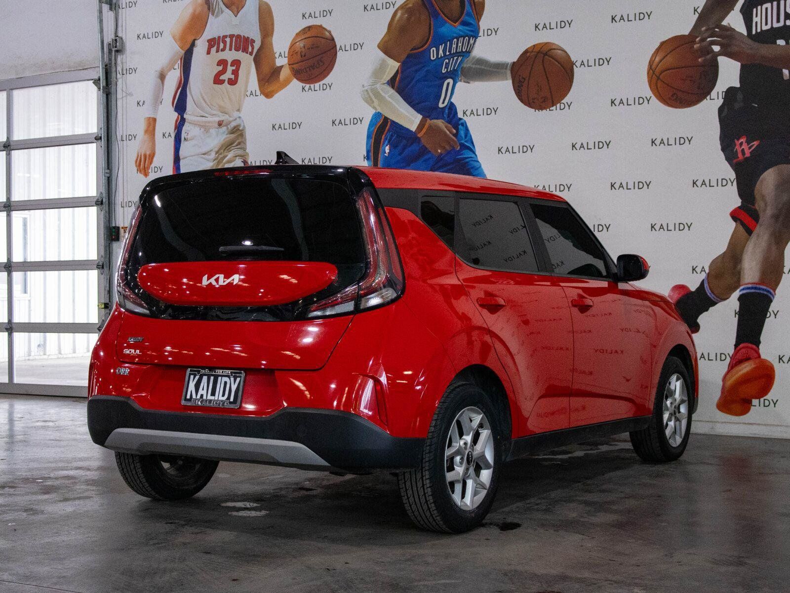 Used 2023 Kia Soul LX w/ Option Group 015 FWD image 24